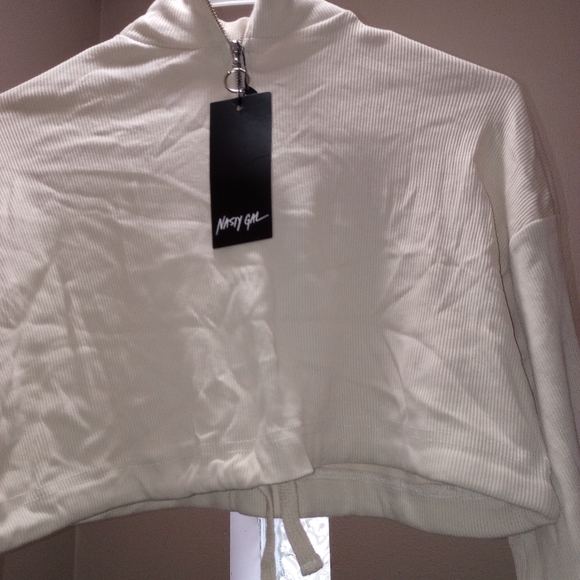 Cream Crop top - Picture 7 of 9